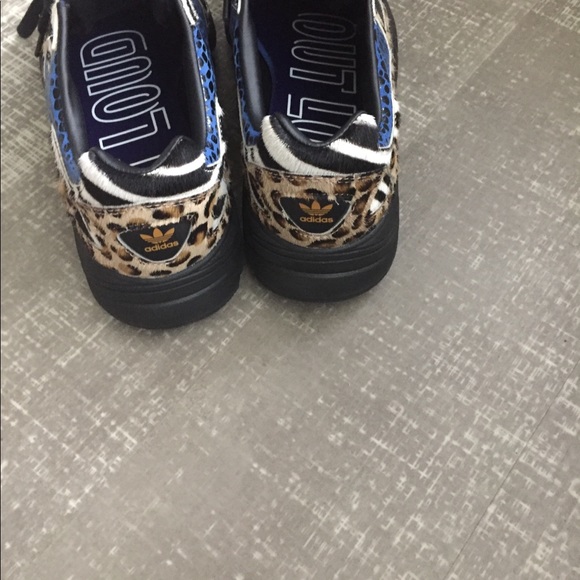 Adidas - Picture 5 of 6